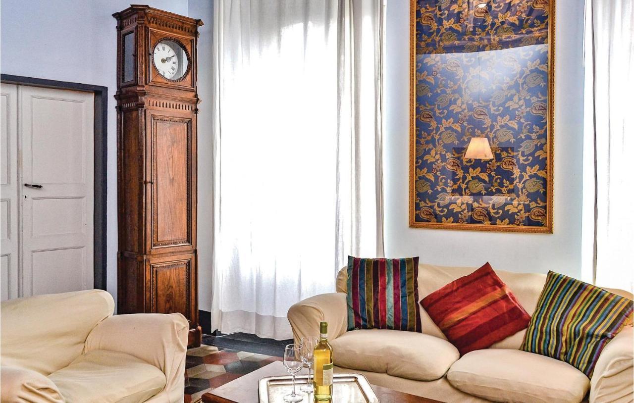 Camuri Apartment Леванто Екстериор снимка
