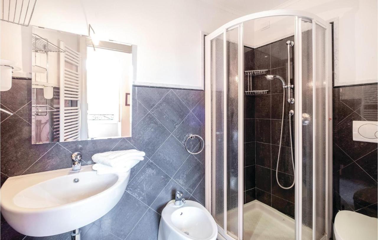 Camuri Apartment Леванто Екстериор снимка