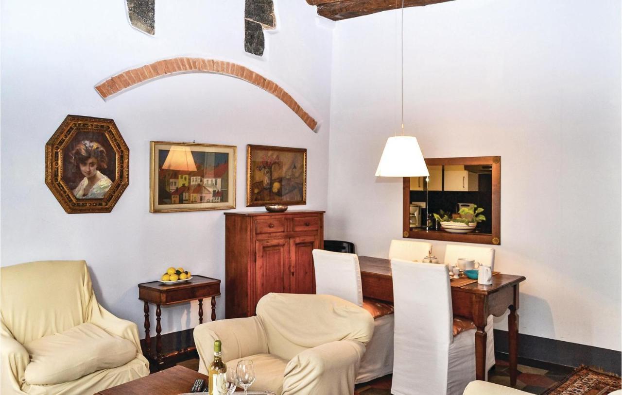 Camuri Apartment Леванто Екстериор снимка